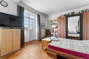 Gästezimmer mit Balkon