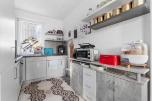 Küche Dachgeschoss-Wohnung