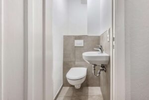 Separates WC im Souterain