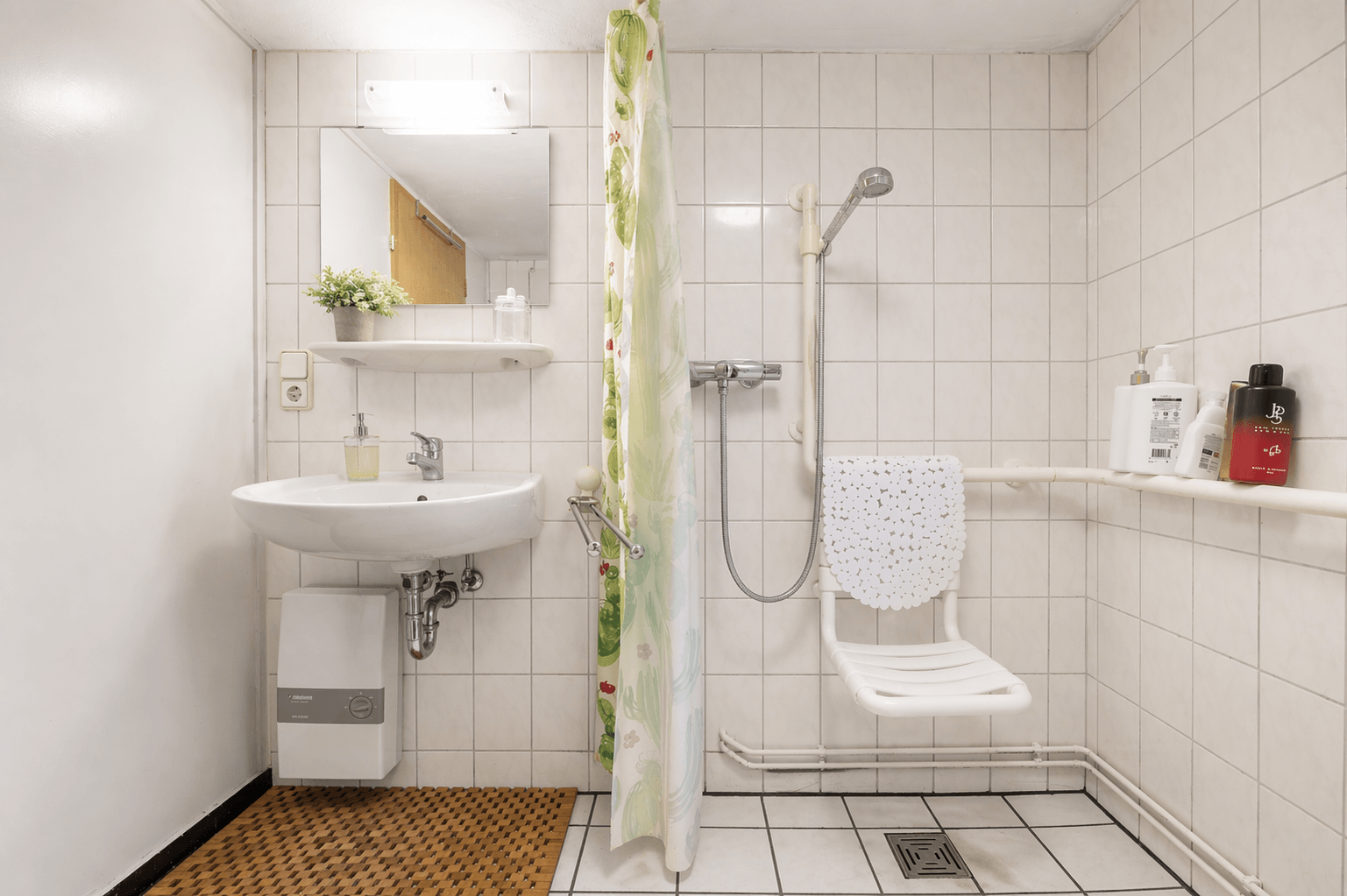 Badezimmer EG