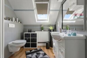 Badezimmer Obergeschoss Einrichtungsbeispiel