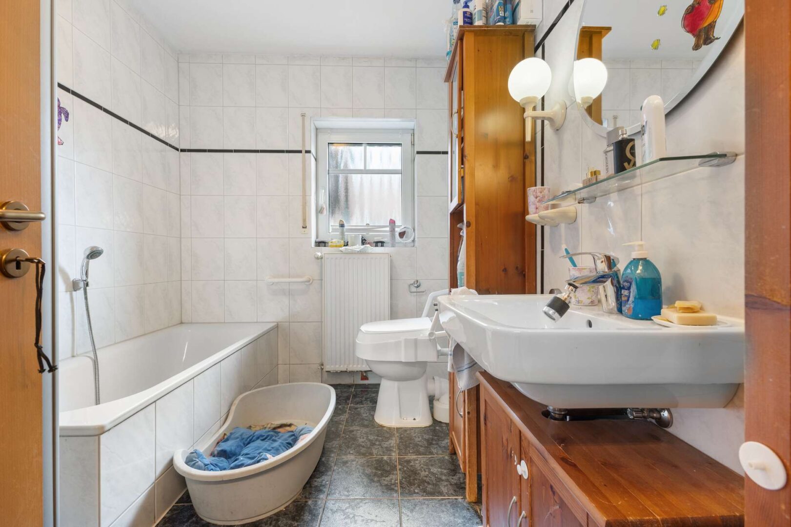 Badezimmer EG