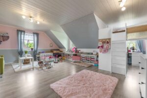 Kinderzimmer 1 OG