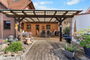 überdachte Terrasse