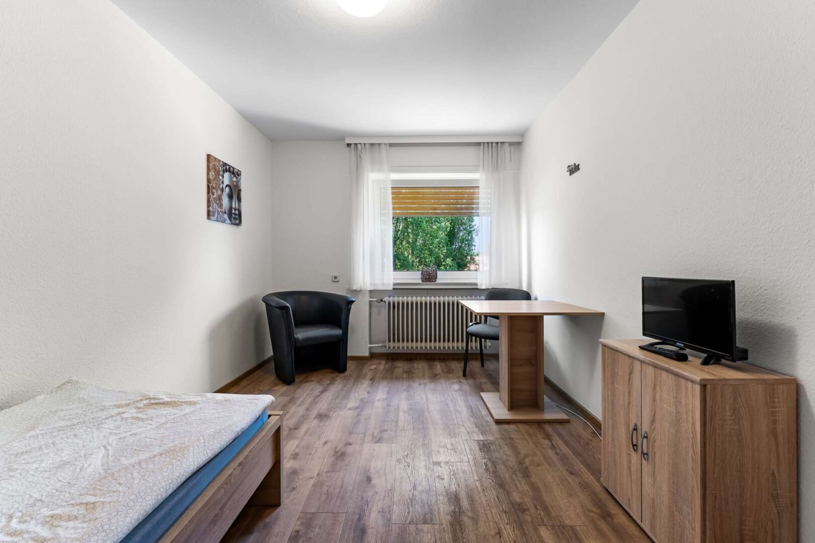 Zimmer incl. Badezimmer