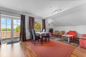 Wohnzimmer Betreiberwohnung 2. OG