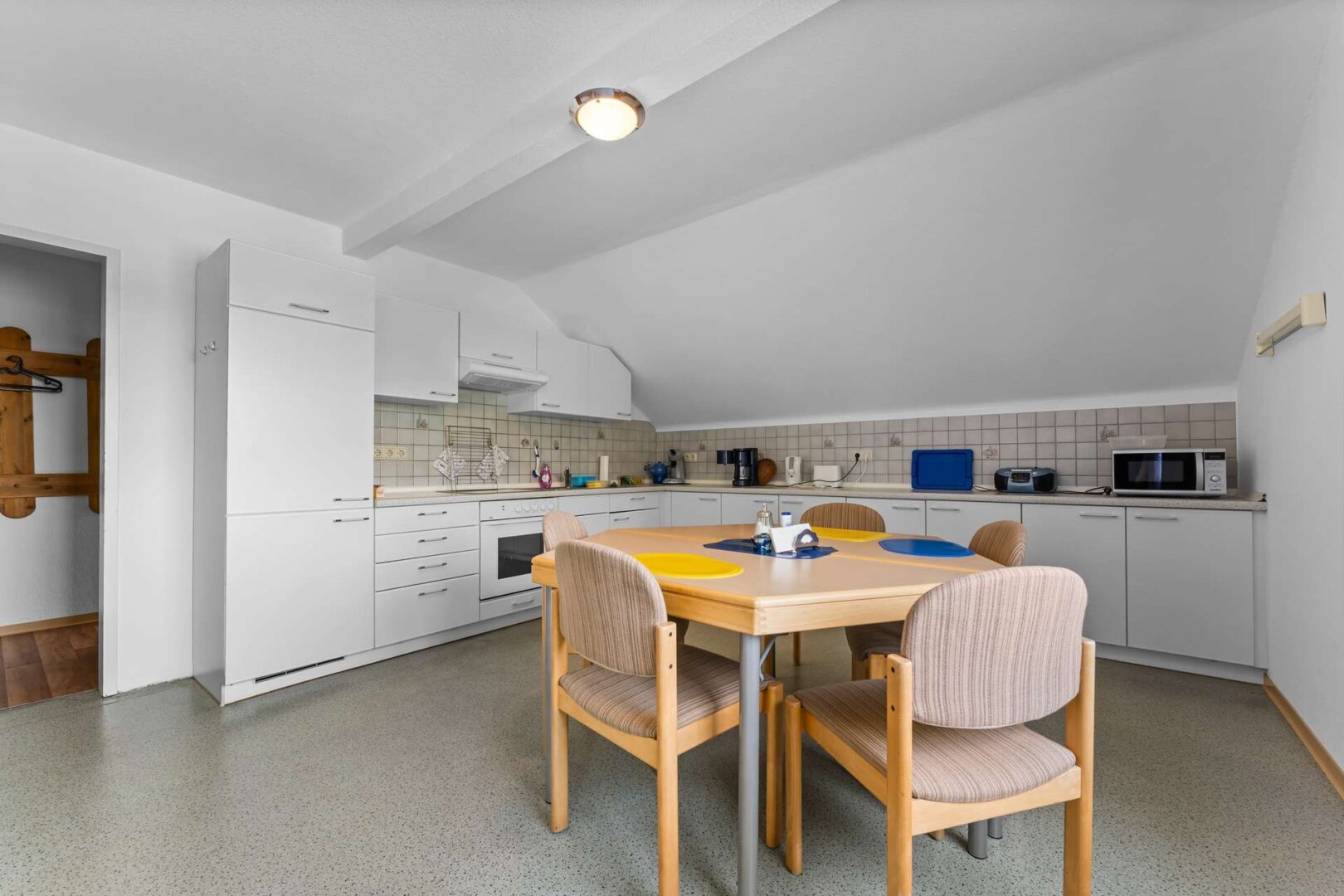 Küche Betreiberwohnung DG