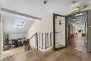 Treppe-/Flur DG