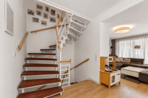 Wohnbereich mit Treppe