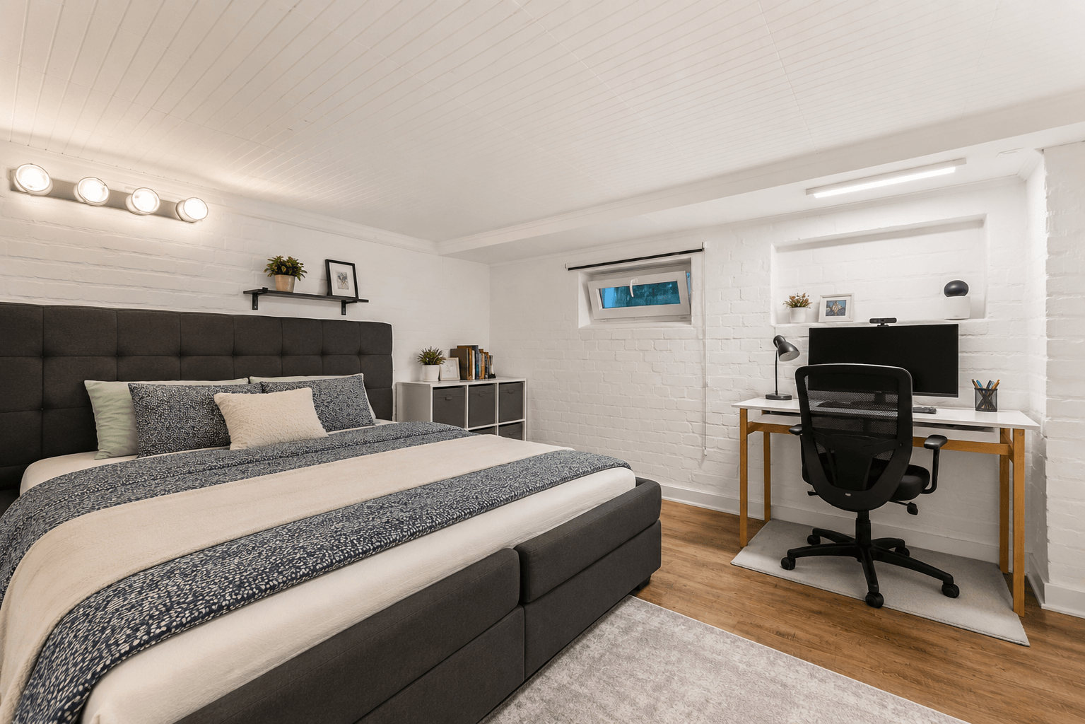 Schlafzimmer im KG