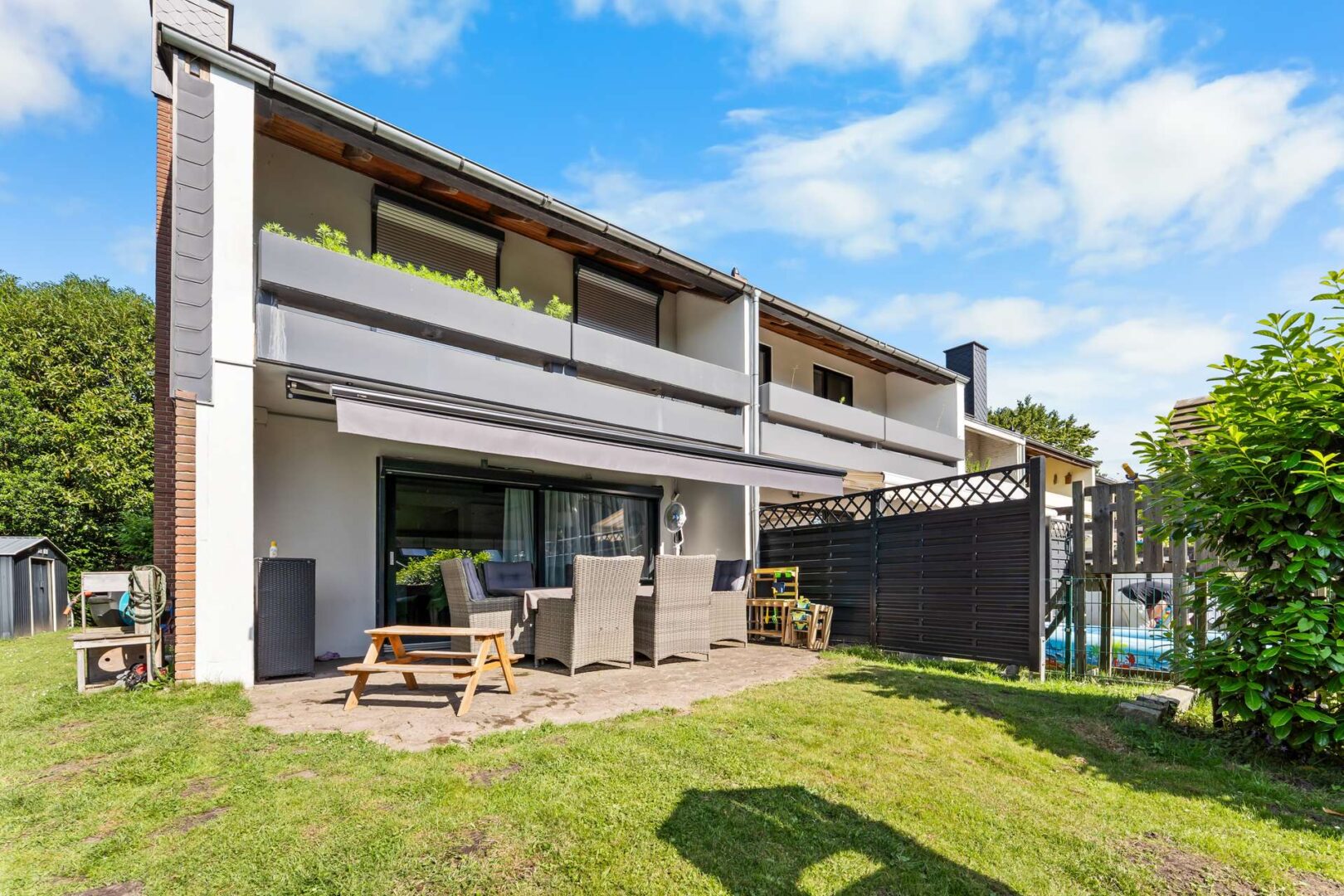 Rückansicht / Terrasse