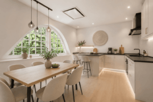Küche mit Esszimmer - Renovierungsbeispiel