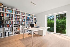 Arbeitszimmer