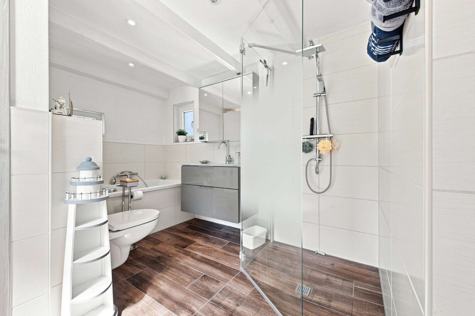 Badezimmer EG