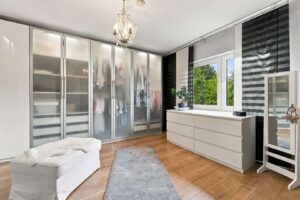 Schlafzimmer 2