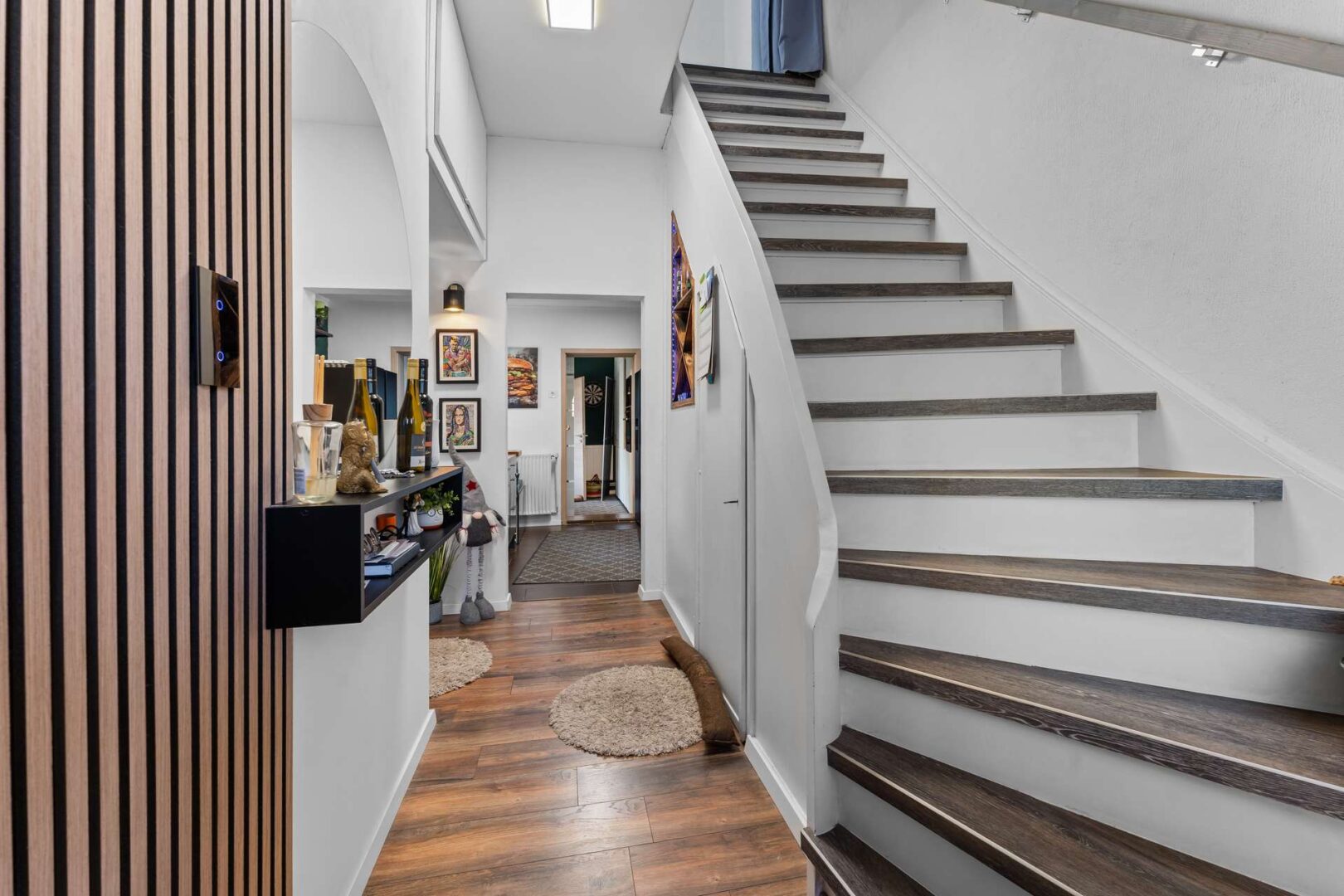 Flur / Treppe ins OG