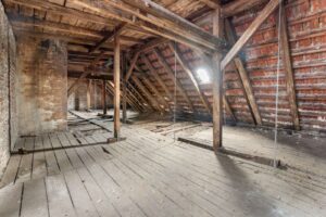 Dachboden Vorderhaus