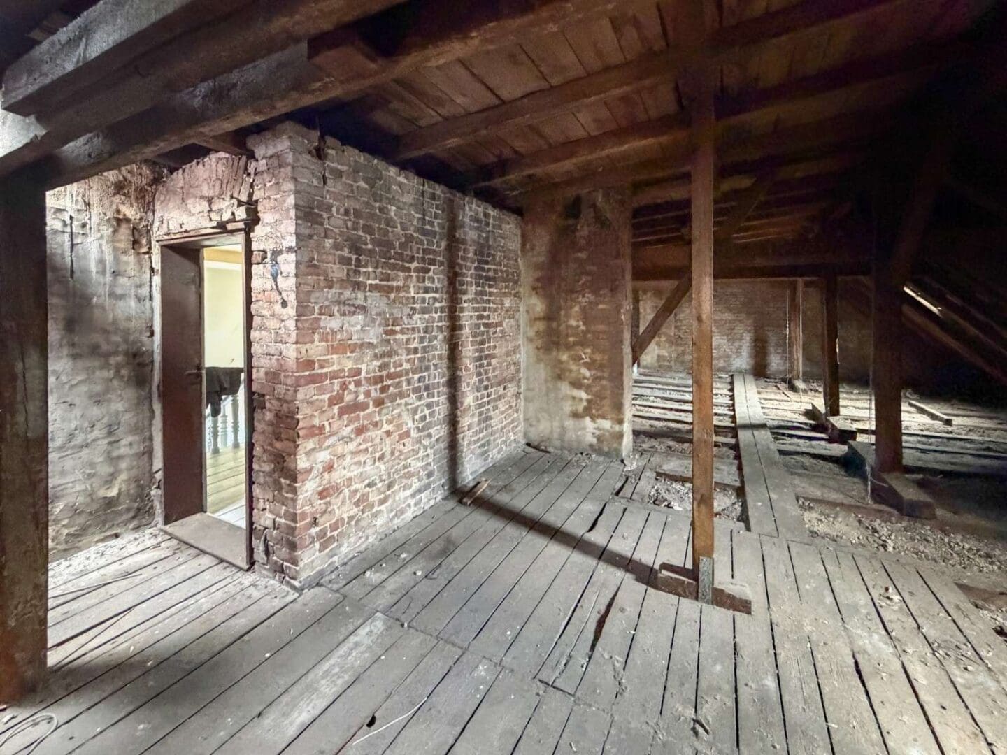 Dachboden Vorderhaus